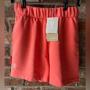 NWT - On Running Women's  Club Vibrant Coral Athletic Shorts size small